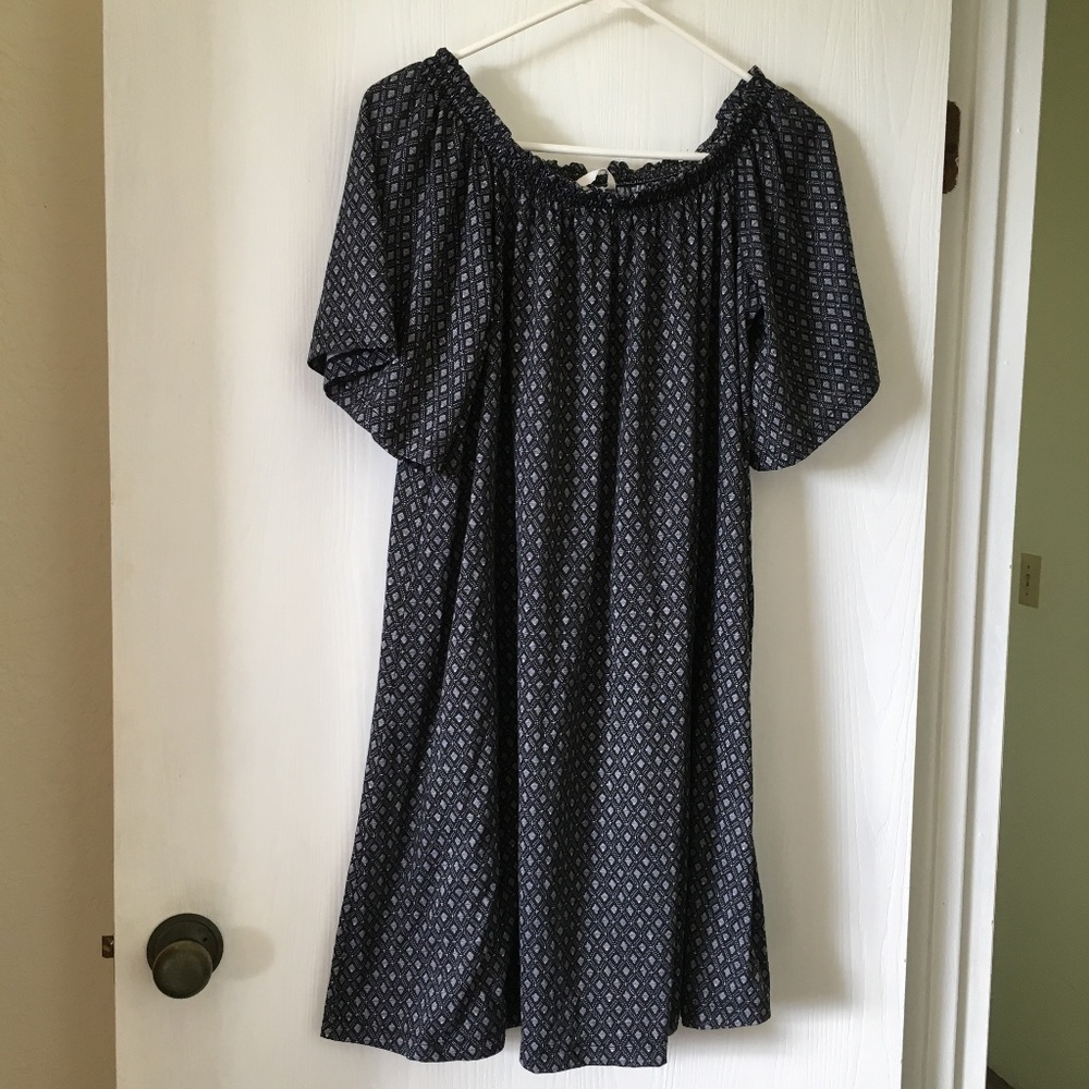 H&M women's oversized tunic. Size XS.